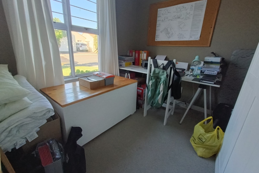 2 Bedroom Property for Sale in Sunningdale Western Cape